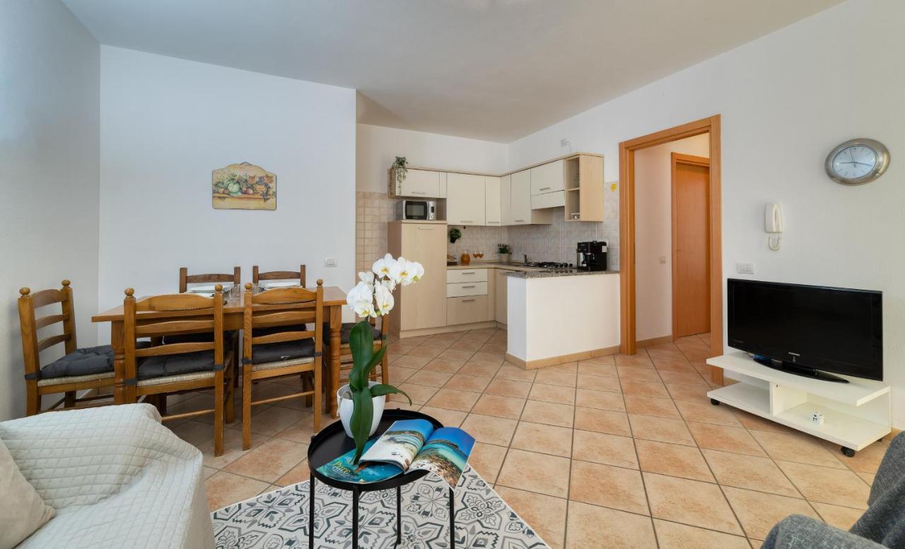Izzhome Everyway Pula Esterno foto