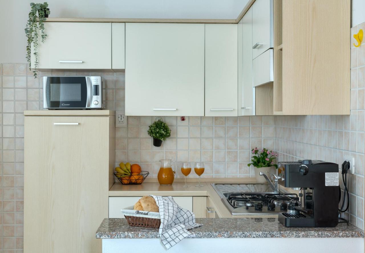 Izzhome Everyway Pula Esterno foto